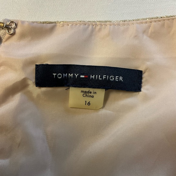 Tommy Hilfiger Women’s Dress Size 16 | Gold Floral Metallic Party Dress - Picture 5 of 10